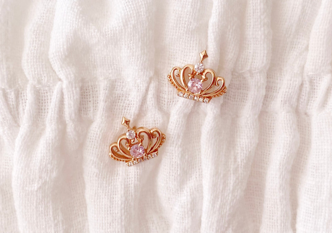 Rosegoldene Kronen Ohrstecker - ALICIA'S DIARY®