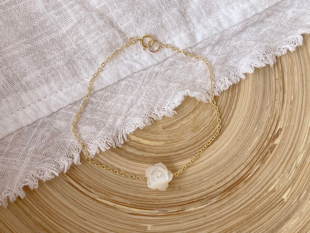 Armband mit Perlmutt Rose | MIRELLA - ALICIA'S DIARY®