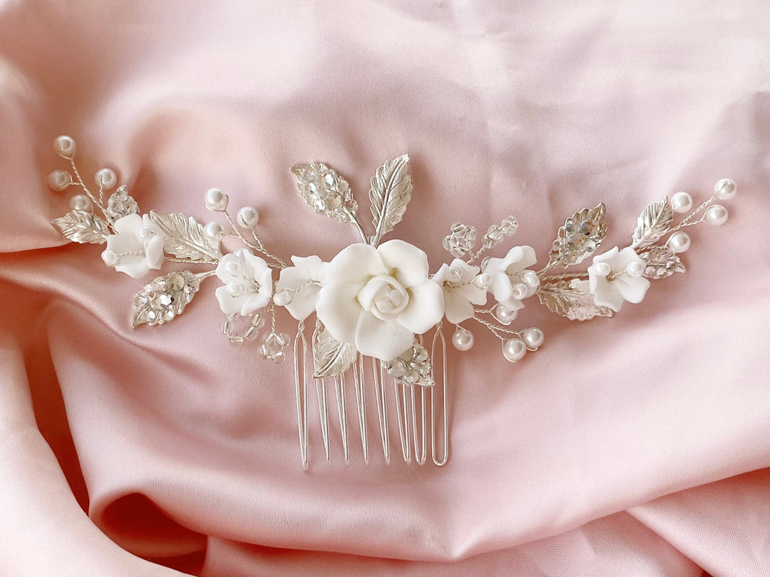 Silberner Brautkamm mit Rose und weißen Blumen | ROSALIE - ALICIA'S DIARY®