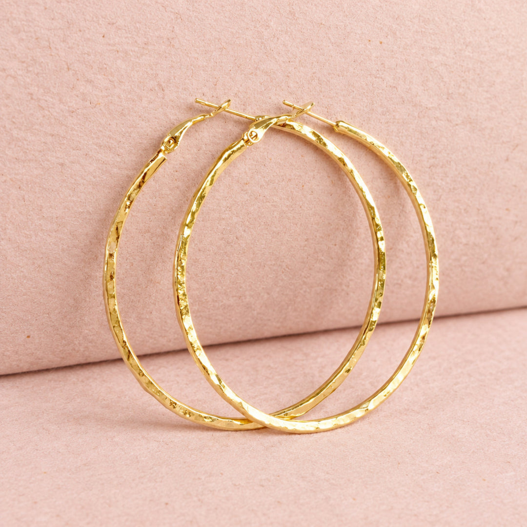 Golden hammered hoop earrings with 24k gold plating - Alicia&