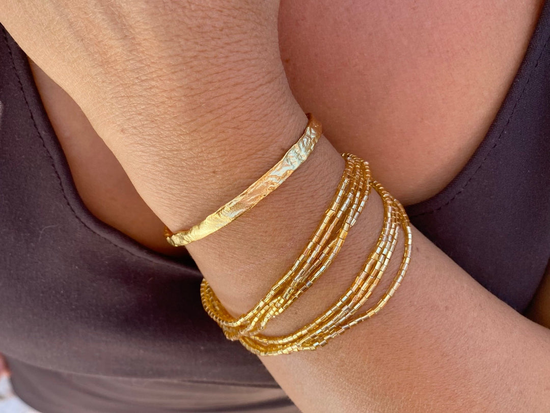 Bracelet Stacking gold, Tipps und Tricks, Miyuki Perlenarmband und vergoldetes Silber Bangle von Alicia's Diary
