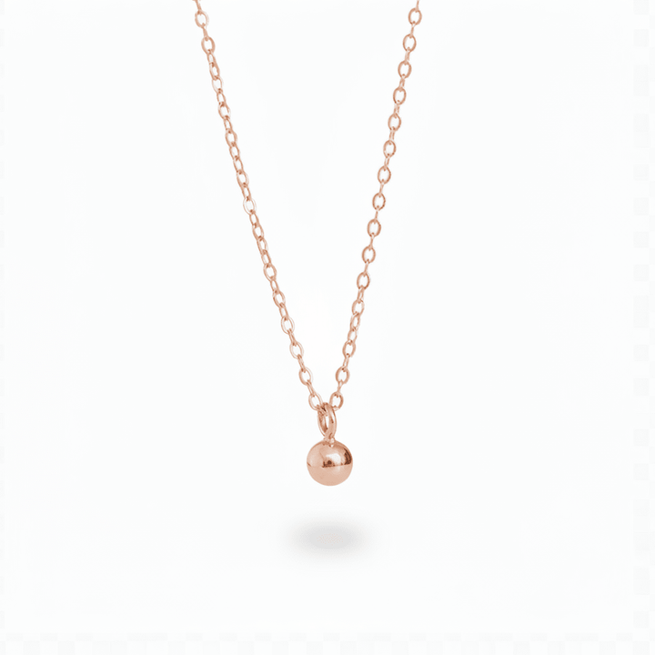 Minimalistische Halskette mit kleinem Kugel Anhänger an zarter echter Silberkette, Schmuck für junge Frauen von Alicia&