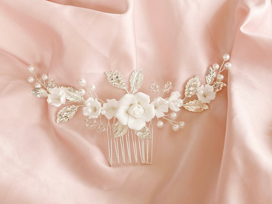 Silberner Brautkamm mit Rose und weißen Blumen | ROSALIE - ALICIA'S DIARY®