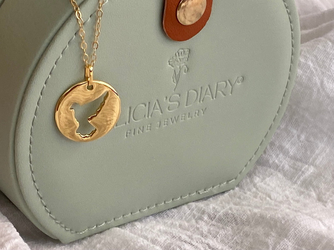 kissedby Alicia | Goldkette mit Friedenstaube - ALICIA'S DIARY®