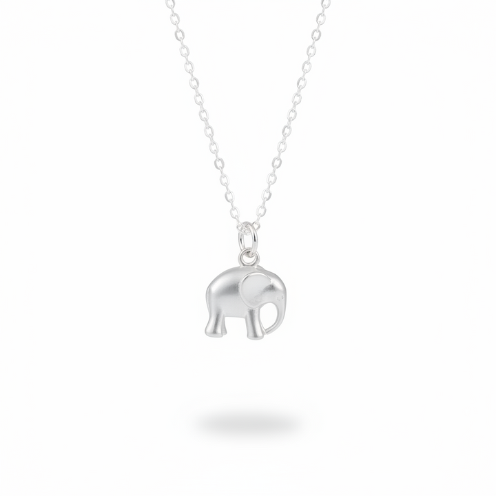 Silberne Halskette mit stilisiertem Elefanten Anhänger, Charm Kette aus 925 Sterlingsilber für junge Frauen, Schmuck Inspo von Alicia&