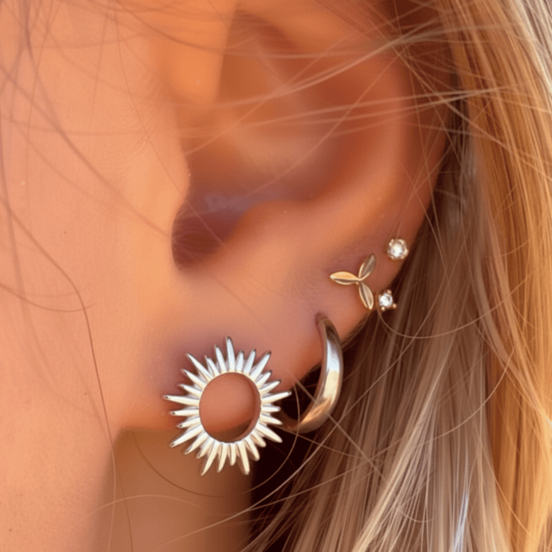 Ohrstecker mit Sonnen aus 925 Sterlingsilber, echte Silberohrringe für junge Frauen, minimalistischer Schmuck