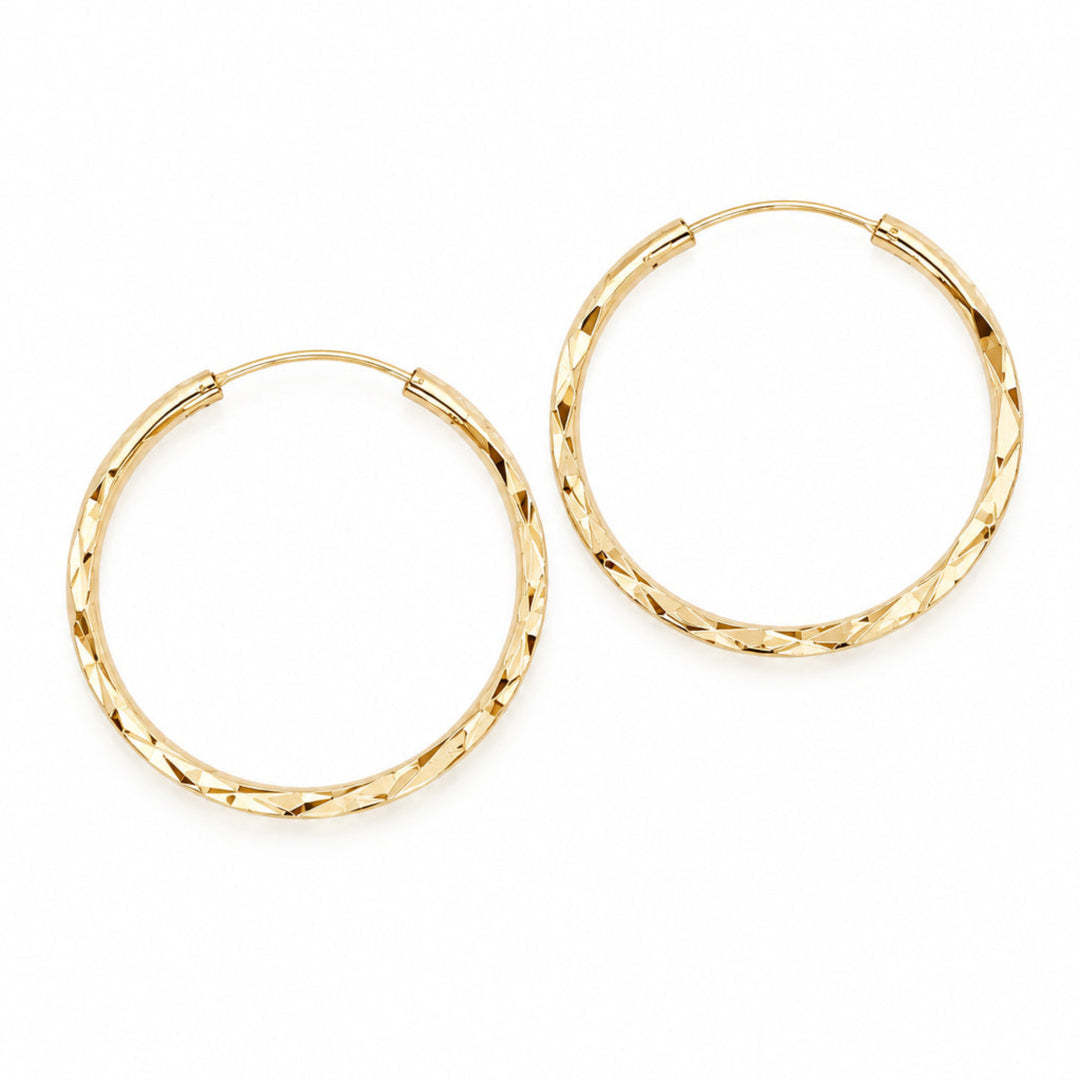 4 cm große Creolen, gold, Boho Schmuck Ohrringe mit geschnitztem Finish für junge Frauen und Teenager Mädchen