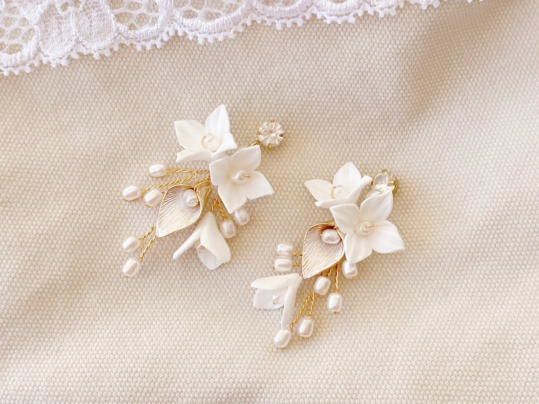 Leichte romantische Brautohrringe mit Blumen | LISA - ALICIA'S DIARY®