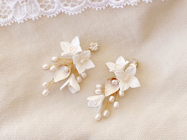 Leichte romantische Brautohrringe mit Blumen | LISA - ALICIA'S DIARY®