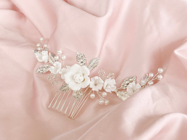 Silberner Brautkamm mit Rose und weißen Blumen | ROSALIE - ALICIA'S DIARY®