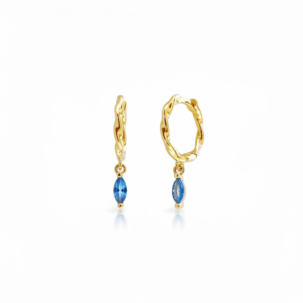 Mini Creolen 8mm, mini Creolen aus Gold mit Stein, Gold twisted mini Hoops mit Anhänger, Charm Ohrringe von Alicia&