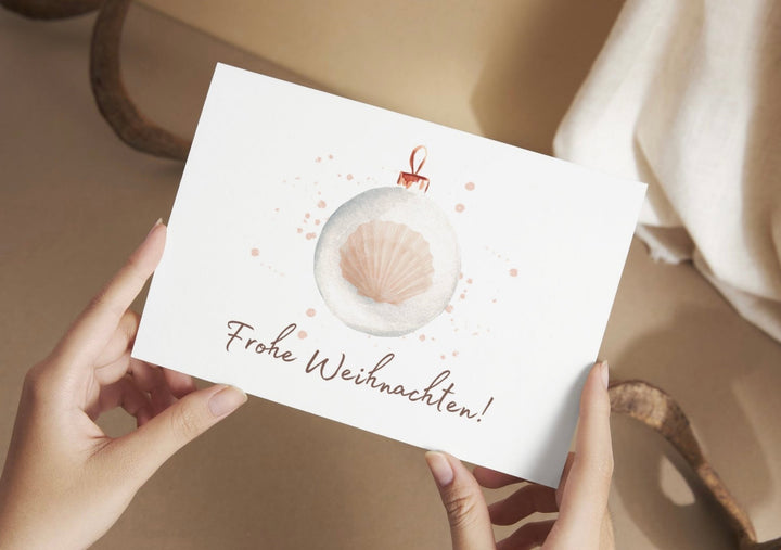 Grußkarte mit Weihnachtskugelmotiv - ALICIA'S DIARY®