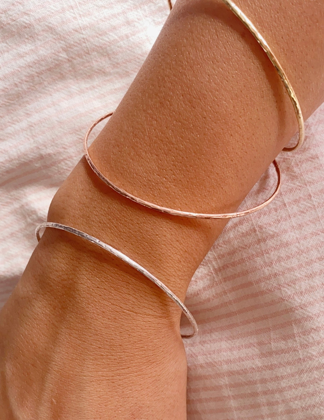 Gehämmerter Layering Armreif Silber - ALICIA'S DIARY®