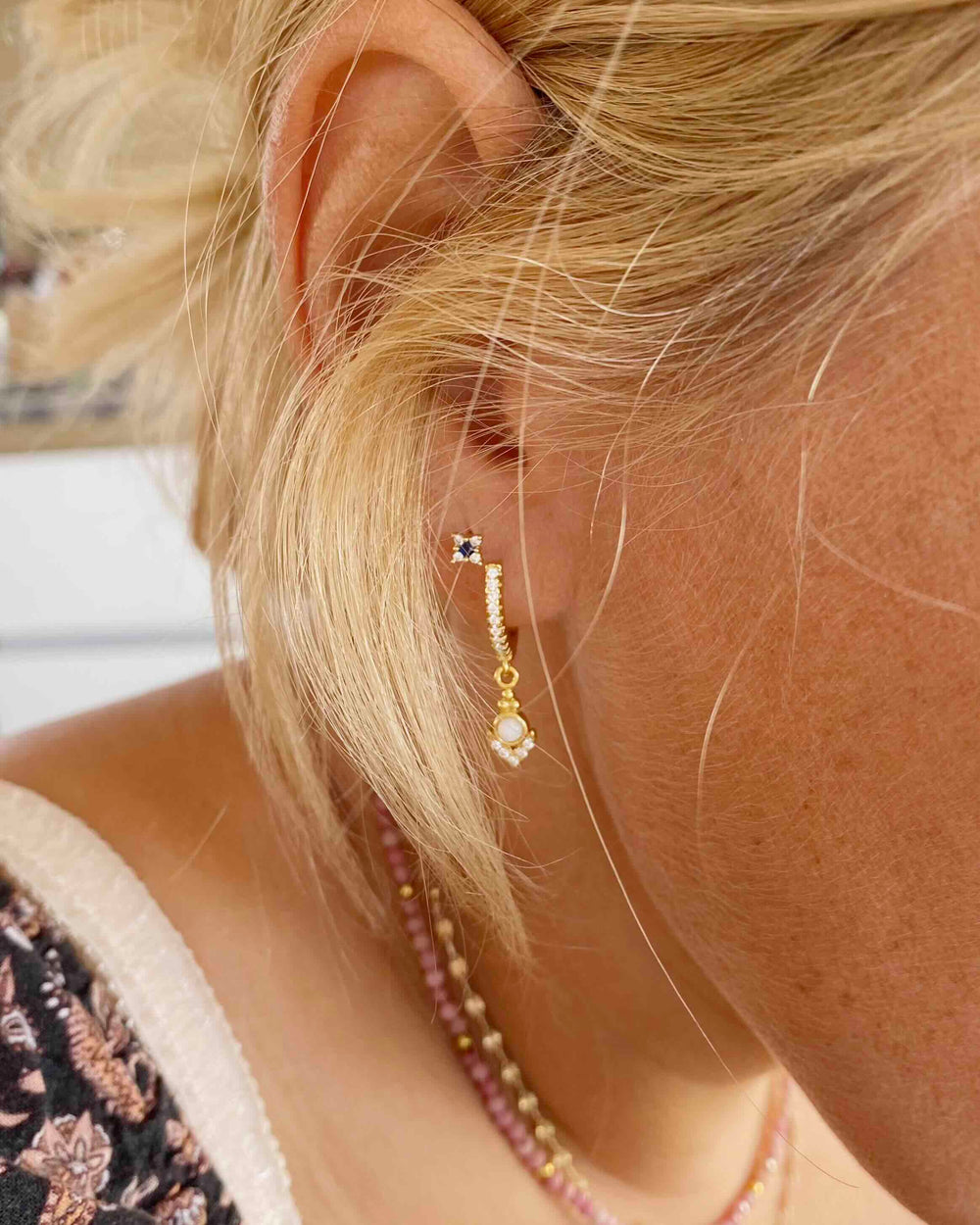 Art Déco Huggies Ohrringe mit Opal - ALICIA'S DIARY®