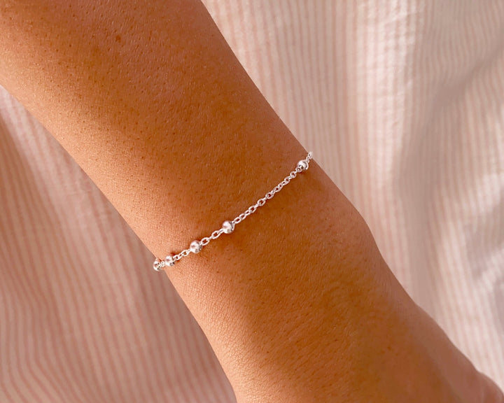 Vintage Armband mit Kreuz und Münze - ALICIA'S DIARY®