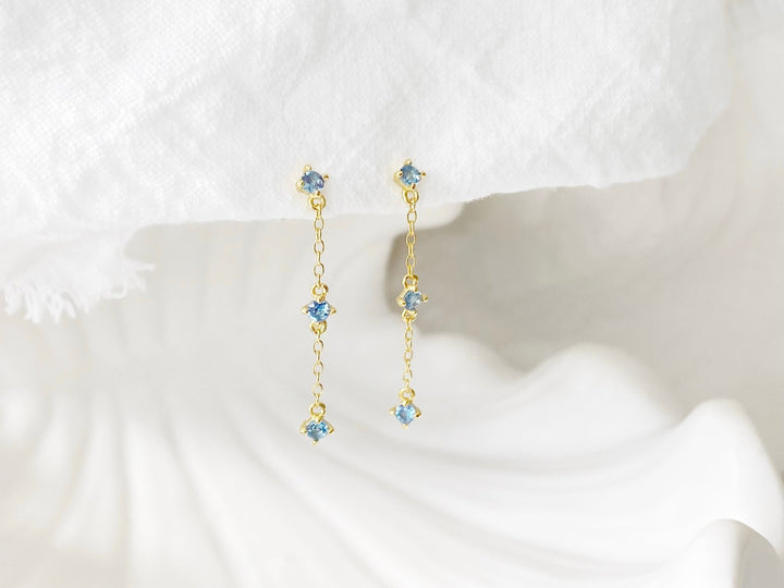 Blue Crystal Ohrkettchen - ALICIA'S DIARY