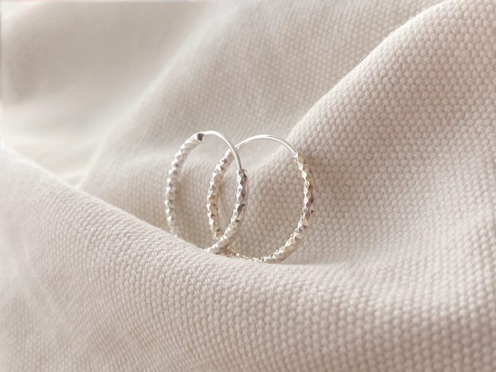 Diamond Cut Creolen - ALICIA'S DIARY®