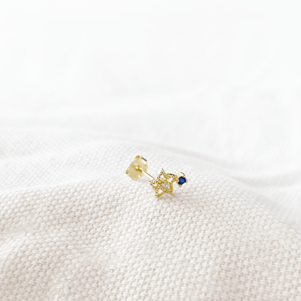 Sternchen Ohrstecker Gold mit blauem Stein, Ohrstecker Gold klein, Sternchen Ohrringe gold, wasserfeste Ohrstecker Gold,