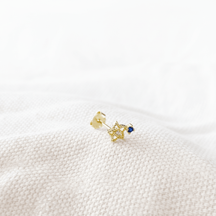 Sternchen Ohrstecker Gold mit blauem Stein, Ohrstecker Gold klein, Sternchen Ohrringe gold, wasserfeste Ohrstecker Gold,