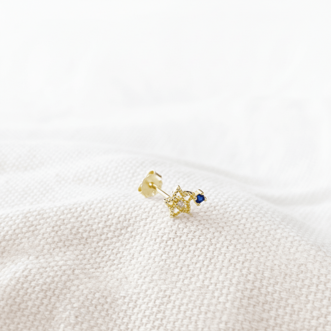 Sternchen Ohrstecker Gold mit blauem Stein, Ohrstecker Gold klein, Sternchen Ohrringe gold, wasserfeste Ohrstecker Gold,