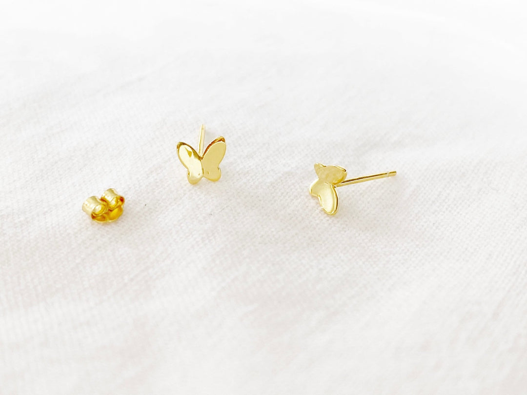 Tiny Ohrstecker mit Schmetterlingen aus vergoldetem Silber 