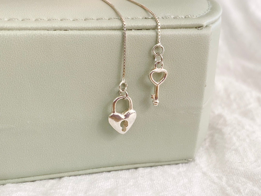 Schloss & Schlüssel Fädelohrringe - ALICIA'S DIARY®