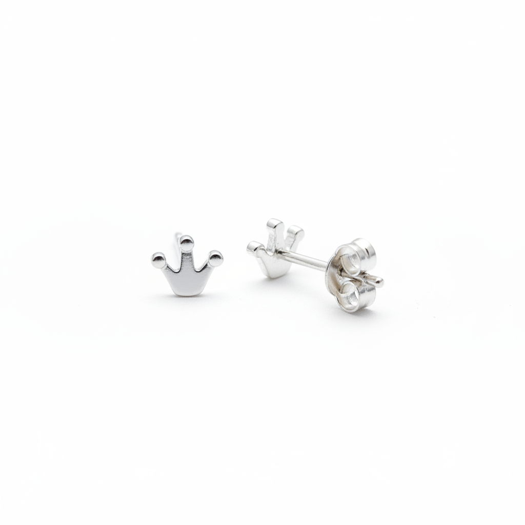 Silberne Mini Ohrstecker mit Krone, zarte Silber Ohrringe die nicht anlaufen, günstige Silber Ohrstecker für Damen von Alicia