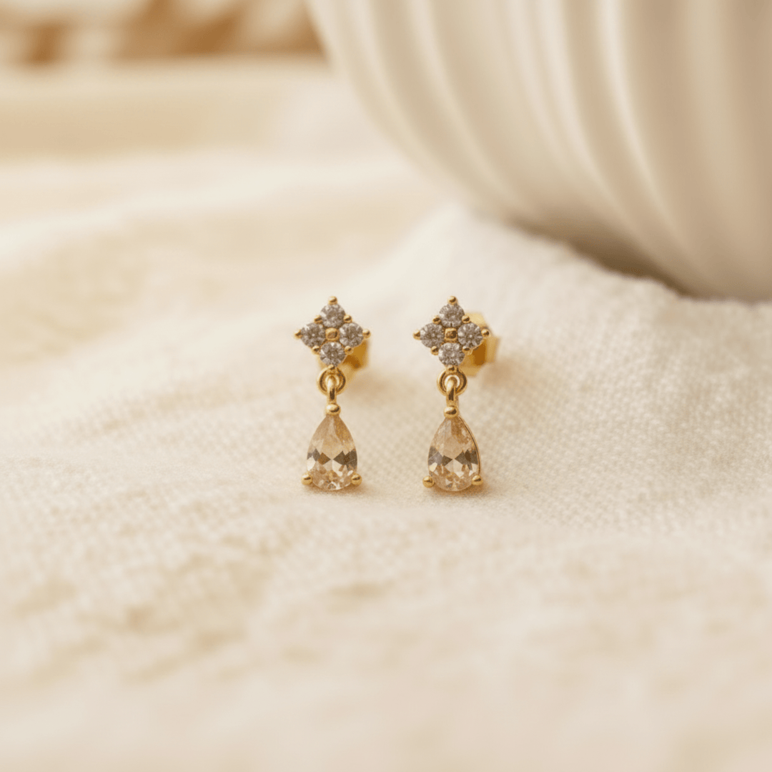 Retro Chic Ohrringe aus 925 Silber, Glitzer Ohrstecker mit kleinem Anhänger Kristall Tropfen, hautfreundlicher Schmuck