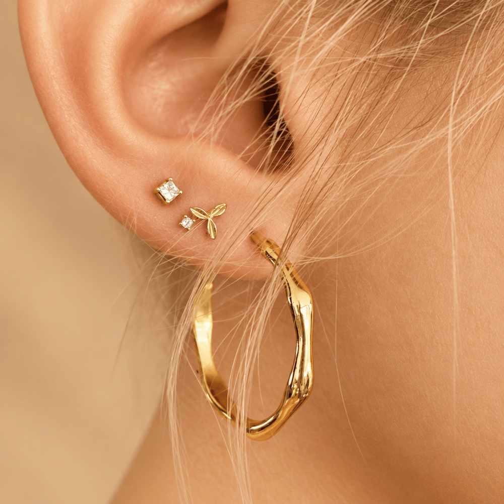Goldene minimalistische Creolen für junge Frauen aus hochwertig vergoldetem Silber für Damen, moderne Gold Creolen wasserfest