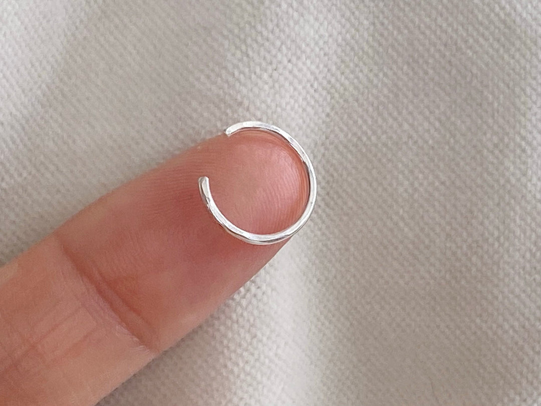 Hammered Earcuff - ALICIA'S DIARY