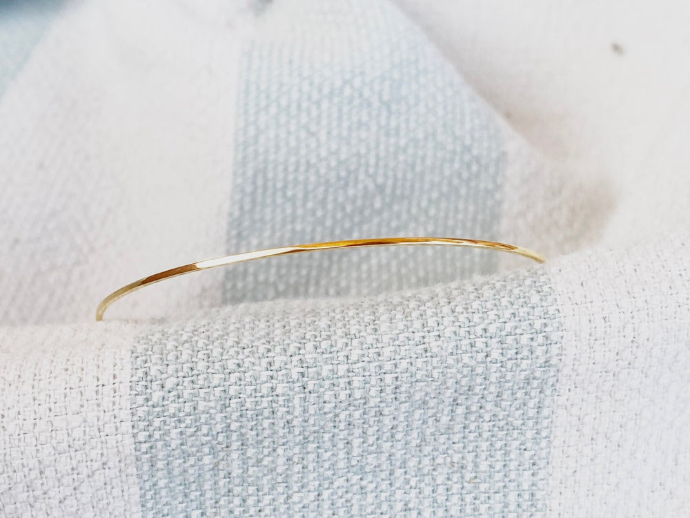 Eckig gewalzter Armreif - ALICIA'S DIARY®