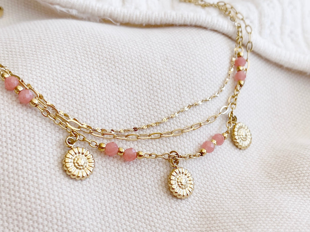 Goldenes Armband aus Edelstahl mit Perlen, vielen Anhängern, mehreren Reihen für jugendliche Mädchen und junge Frauen