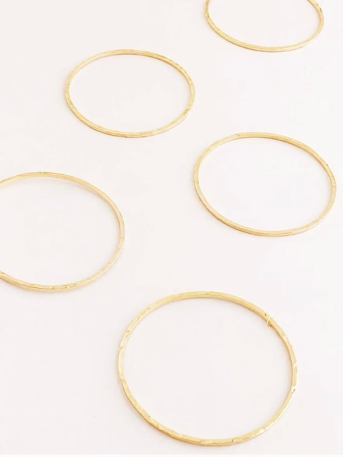 Matt gehämmerter Armreifen - ALICIA'S DIARY®