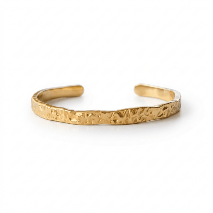 Gehämmerter Armreif gold aus chirurgischem Edelstahl, wasserfester Schmuck, der nicht abfärbt, verfärbt, anläuft