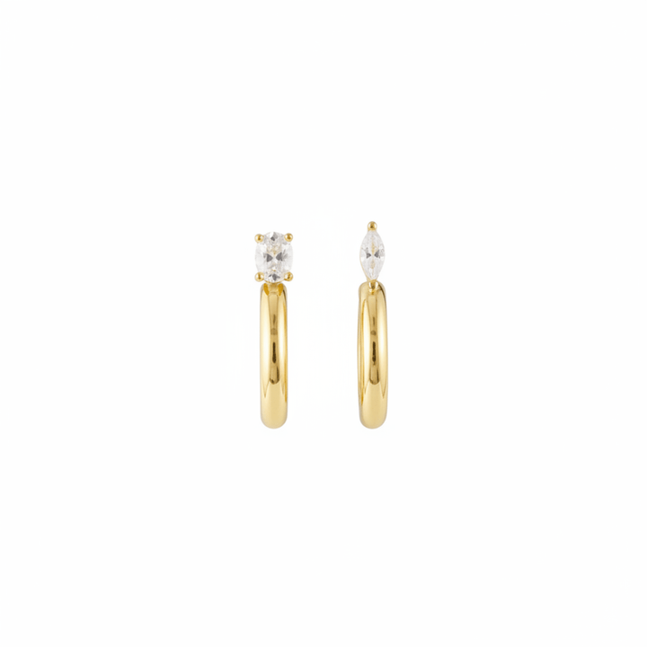 Ohrstecker Creolen asymmtrisch, mit Zirkon, goldene Ohrringe mit Ohrsteckerverschluss und Stein auf Stecker, 925 Silber mit Silikon-Verschluss