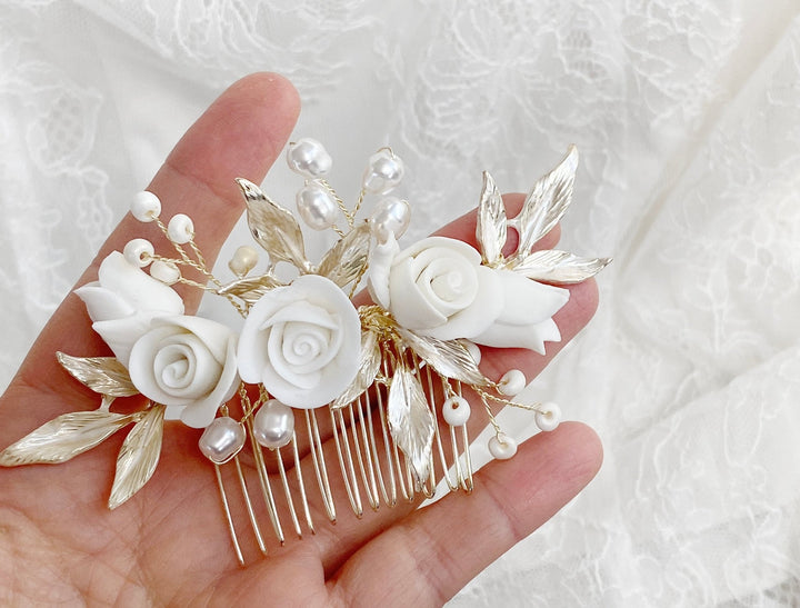 Goldener Brauthaarschmuck Linda - ALICIA'S DIARY