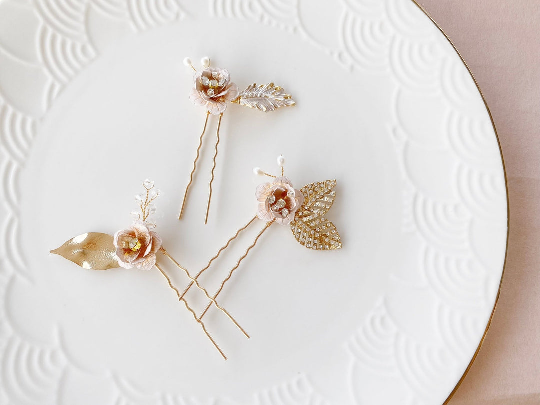 Boho-Chic Braut Haarschmuck mit Rosen und Glitzer, Vintage Hochzeit, Frisuren half up altmodischer Schmuck von Alicia's Diary