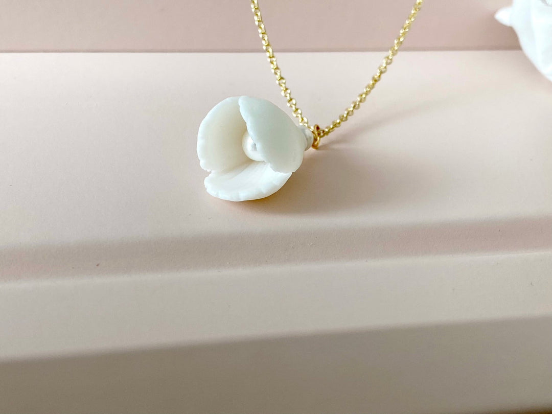 Collier de mariée avec fleur | LORI