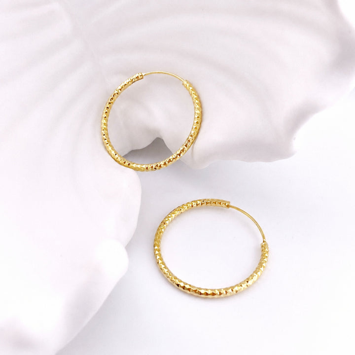 Pendientes de aro chapados en oro de alta calidad con corte de diamante, aros de oro, joyería moderna para mujeres jóvenes, pendientes de Alicia&