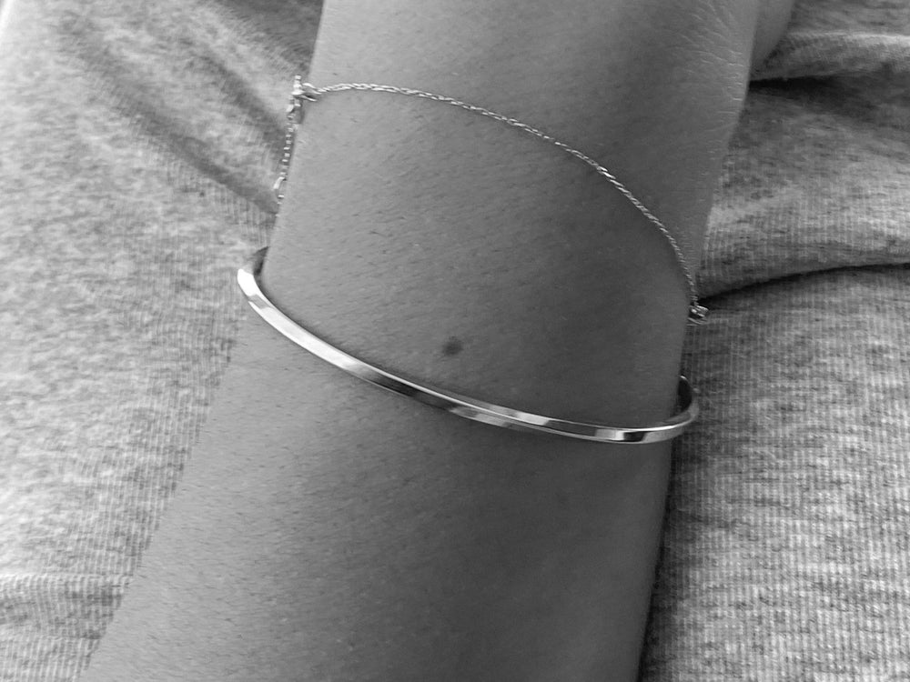 Brazalete retorcido - Alicia's Diary