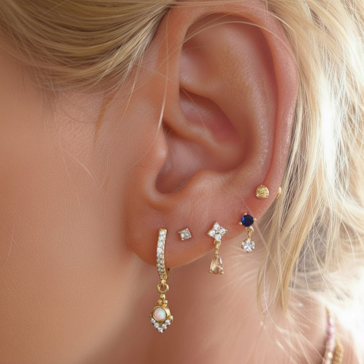 Conjunto de pendientes de oro con pendientes azules, plata hipoalergénica para orejas sensibles. Alergia a las joyas por Alicia&
