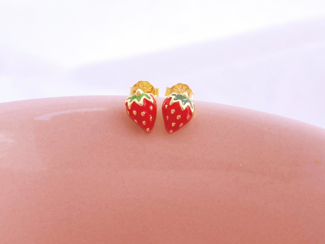 Kinder Ohrstecker mit Erdbeeren gold von Alicia's Diary
