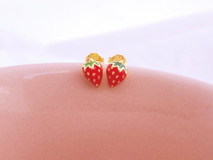 Kinder Ohrstecker mit Erdbeeren gold von Alicia's Diary