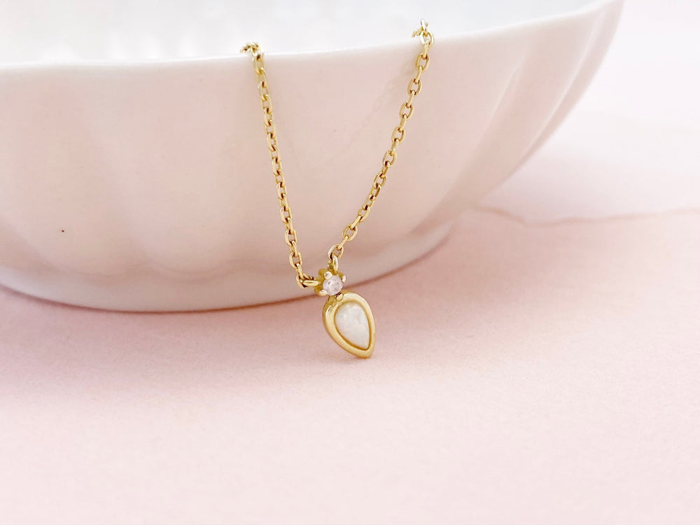 Opal Halskette mit Tropfen Anhänger - ALICIA'S DIARY®