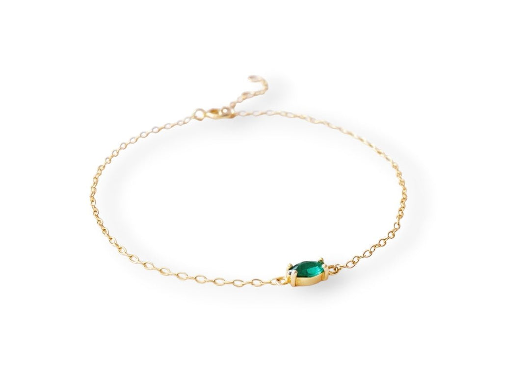 Zartes Armkettchen mit grünem Edelstein, Kristall, Strassstein aus dem Schmuck Online Shop Alicia's Diary