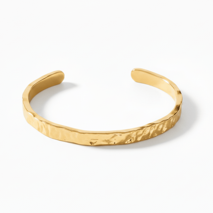 Gehämmerter Armreif gold aus chirurgischem Edelstahl, wasserfester Schmuck, der nicht abfärbt, verfärbt, anläuft
