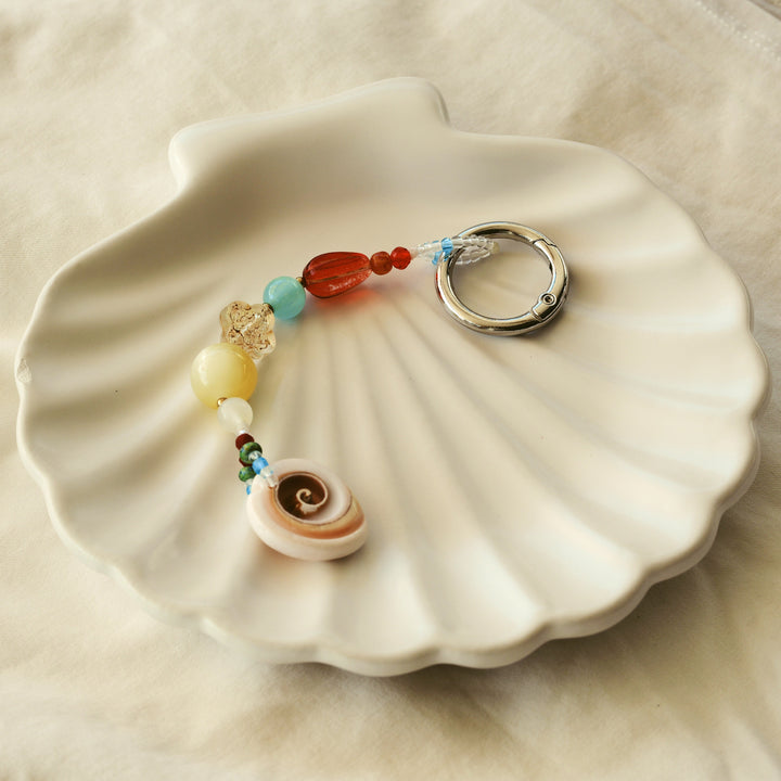 Geschenk Idee Frau: Boho Anhänger für Tasche mit Glasperlen und Muscheln, Taschenanhänger mit Glas-Perlen, Schlüsselanhänger 