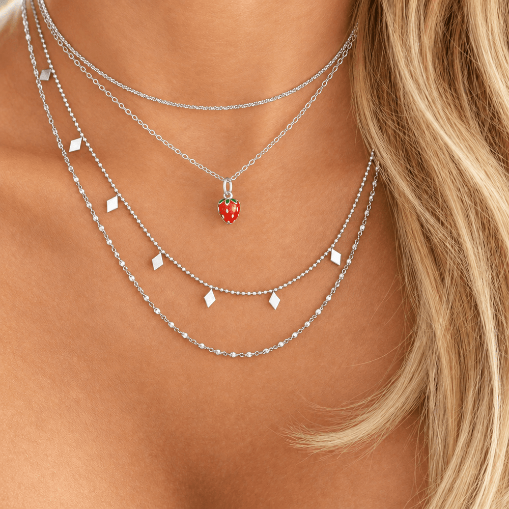Silberkette mit kleinem Erdbeer Anhänger-925-cute & girly-Dünn Filigran zart schmal zierlich