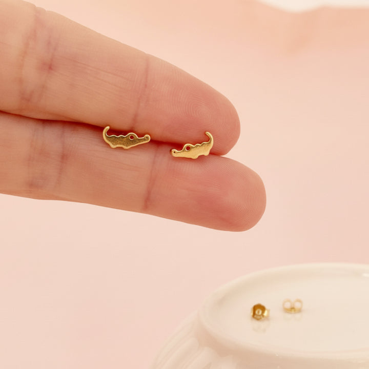 Ohrstecker mit Krokodilen gold, hautfreundlicher Schmuck, Ohrringe mit Tier Motiven