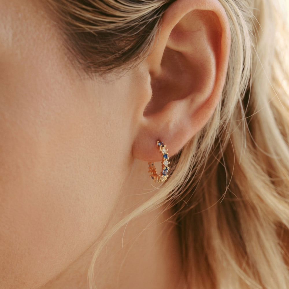 Gold hoop earrings with blue stones in gold-plated 925 silver, jewelry for young women